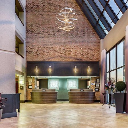 Doubletree By Hilton Джонсън Сити Екстериор снимка