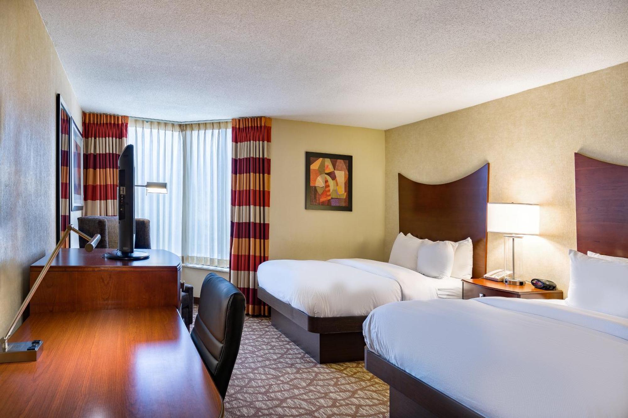 Doubletree By Hilton Джонсън Сити Екстериор снимка