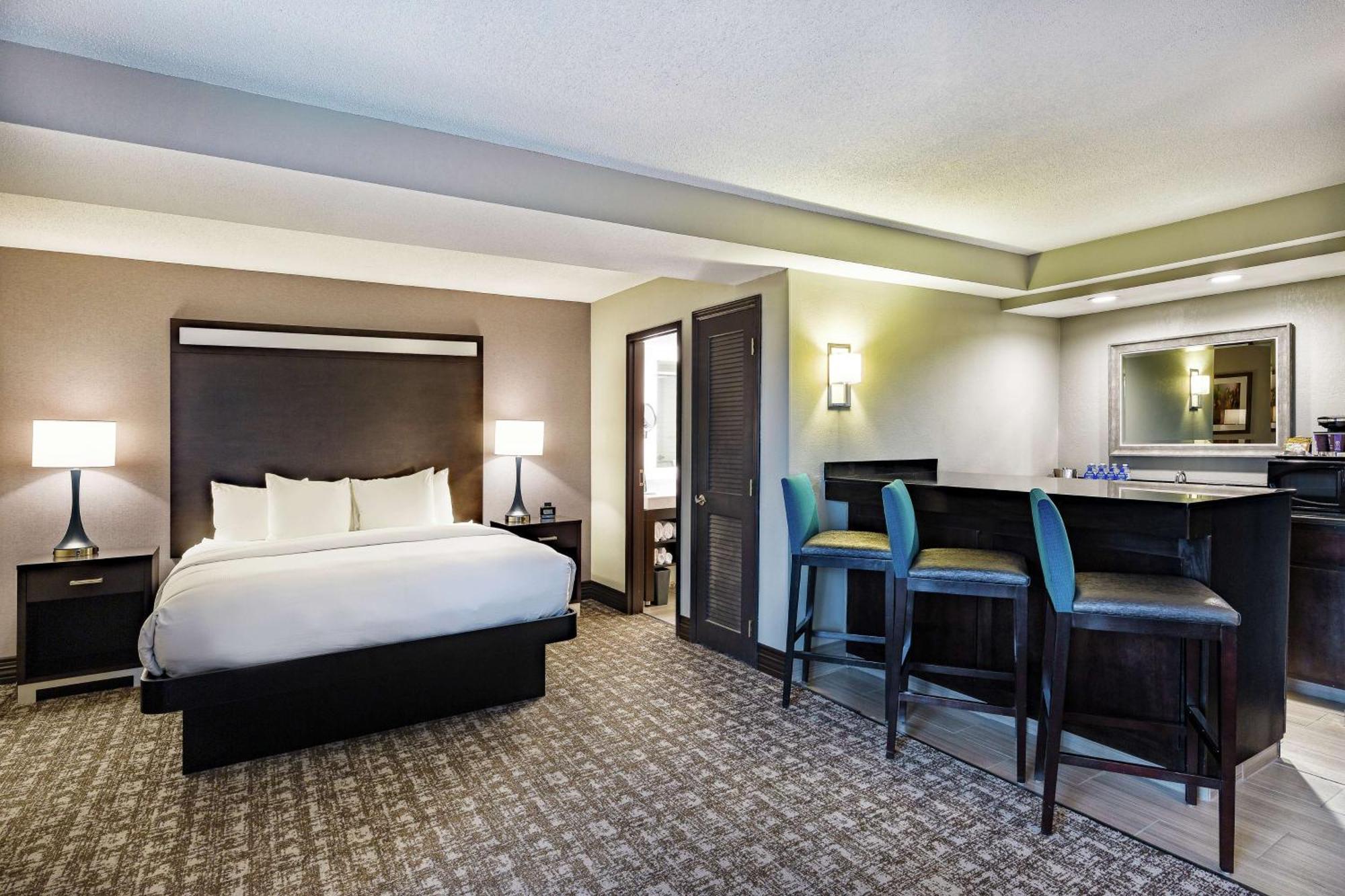 Doubletree By Hilton Джонсън Сити Екстериор снимка