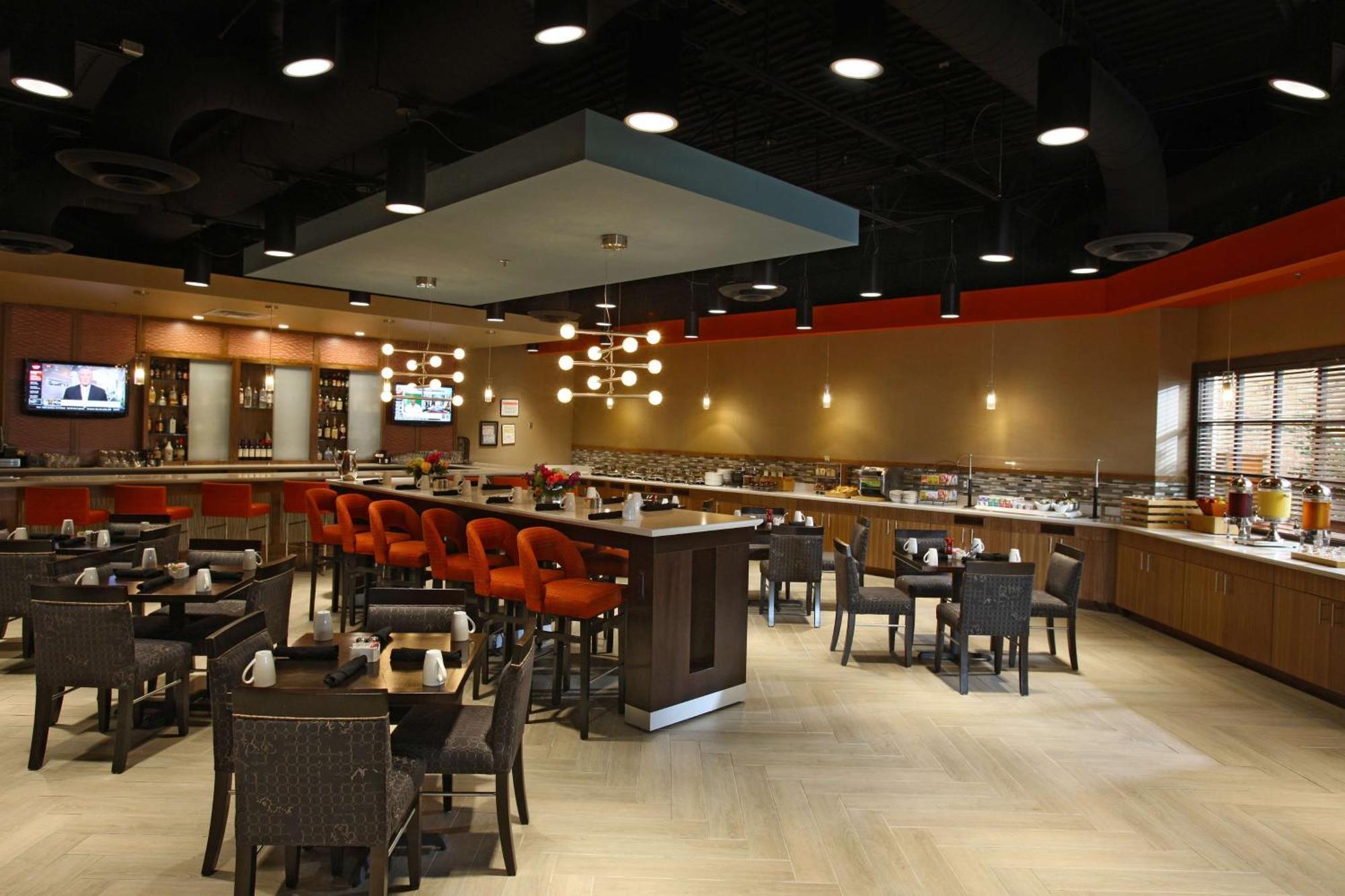Doubletree By Hilton Джонсън Сити Екстериор снимка